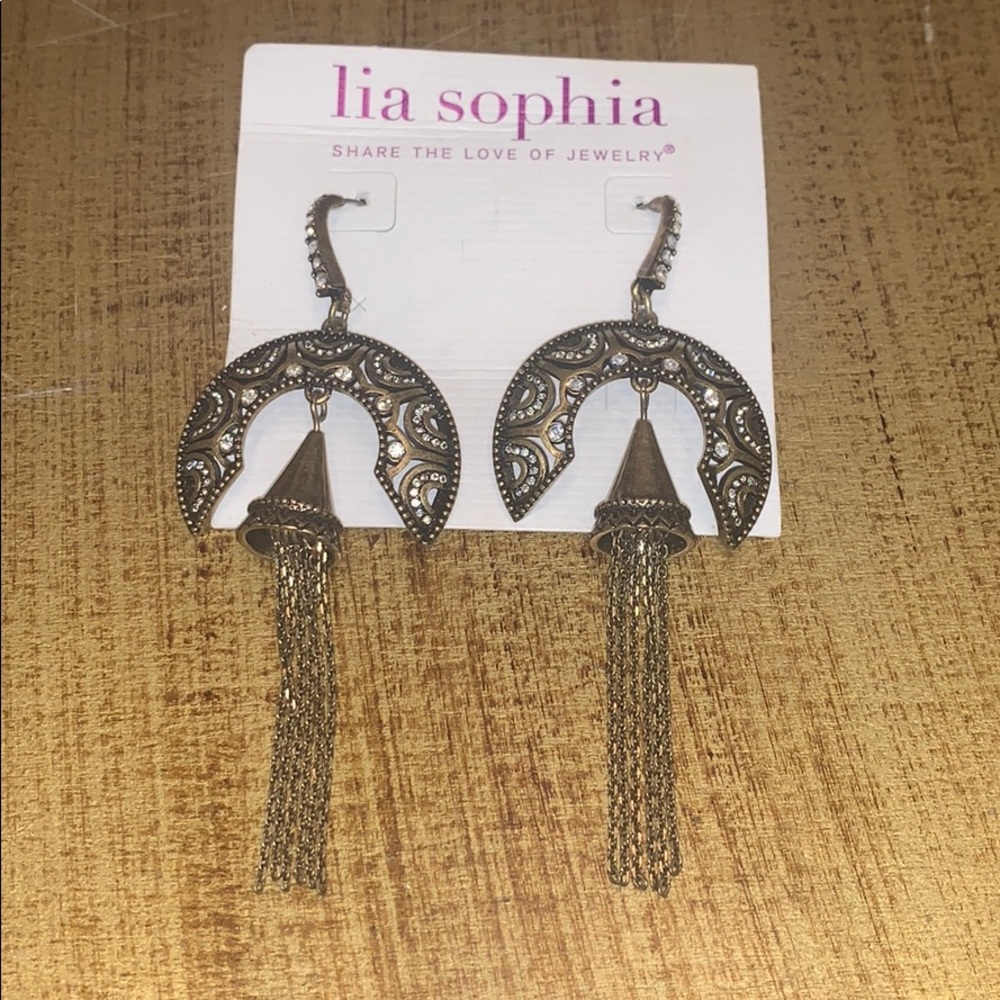 Gold Lia Sophia earrings